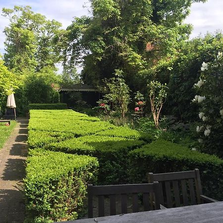 Bed And Breakfast De Oude Pastorie Sneek Exterior photo