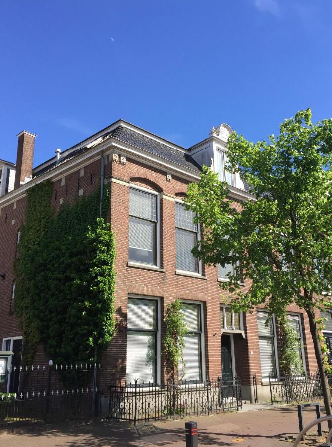 Bed And Breakfast De Oude Pastorie Sneek Exterior photo