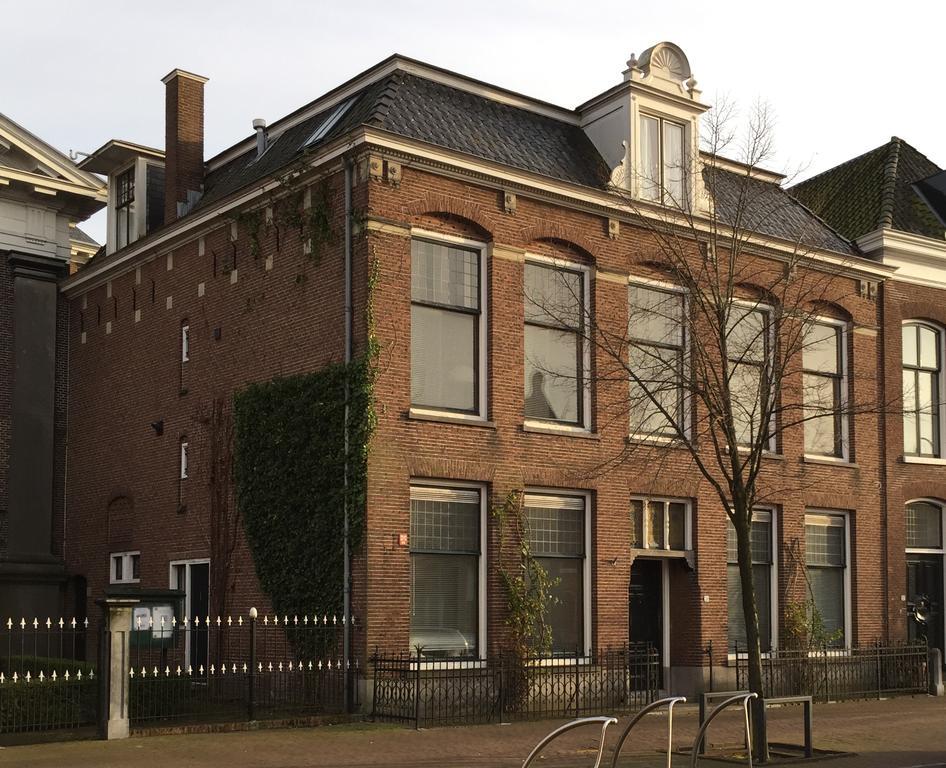 Bed And Breakfast De Oude Pastorie Sneek Exterior photo